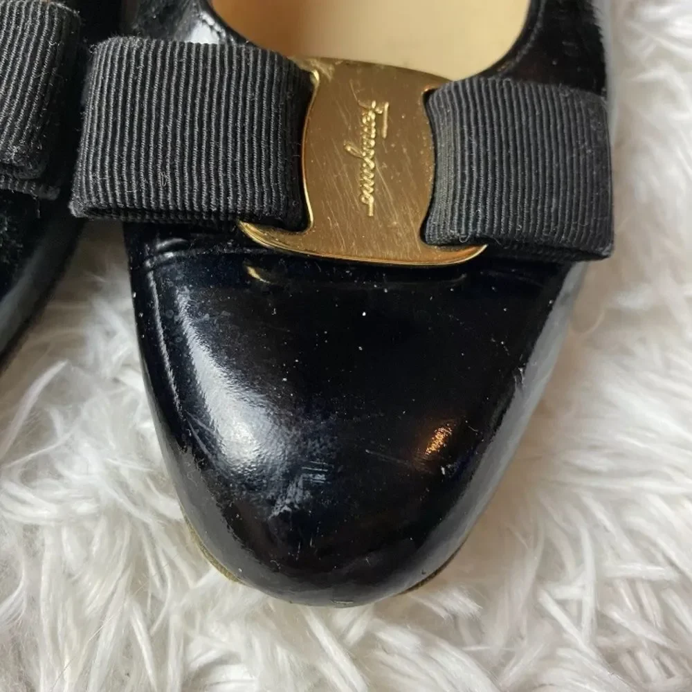 Salvatore FERRAGAMO shoes Patent Leather Vara Bow black Size 7.5 A2 - Picture 3 of 9